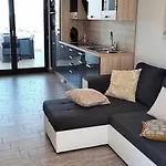 Appartamento Wunderschoene Familienwohnung Fuer Bis Zu 3 Personen By Interhome Cannigione