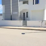 Wunderschoene Familienwohnung Fuer Bis Zu 3 Personen By Interhome *