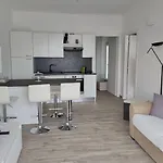 Wunderschoene Familienwohnung Fuer Bis Zu 3 Personen By Interhome * Cannigione
