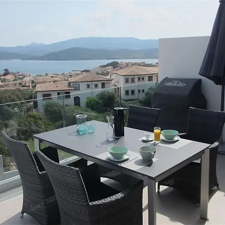 Wunderschoene Familienwohnung Fuer Bis Zu 3 Personen By Interhome Appartamento *